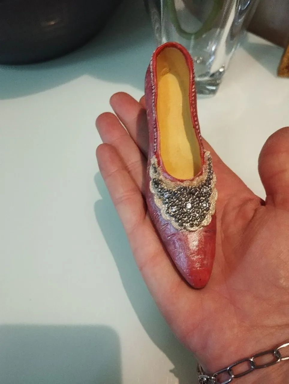 Sapatinhos e bolsinhas em miniatura colecionáveis  - Foto 6