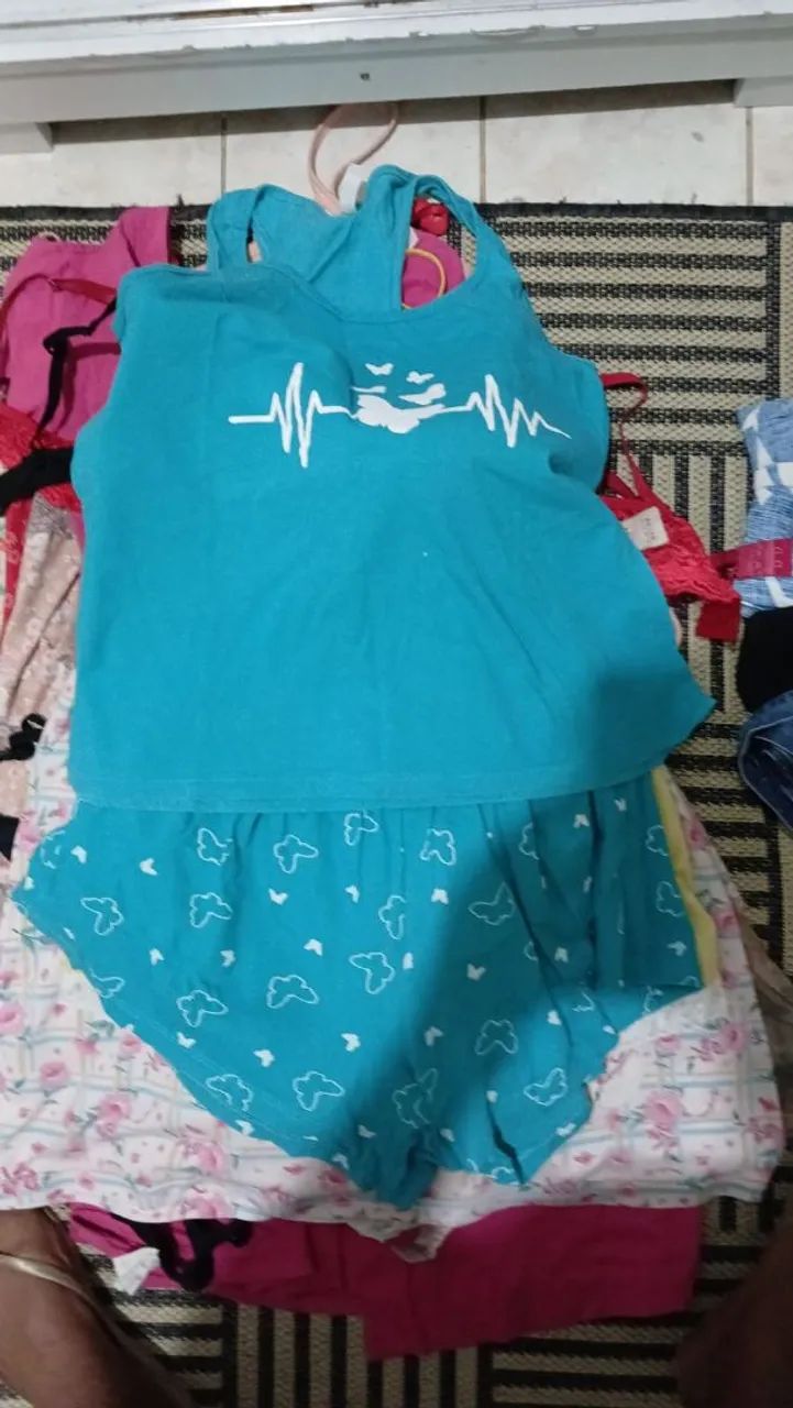 Lote de roupas  - Foto 2