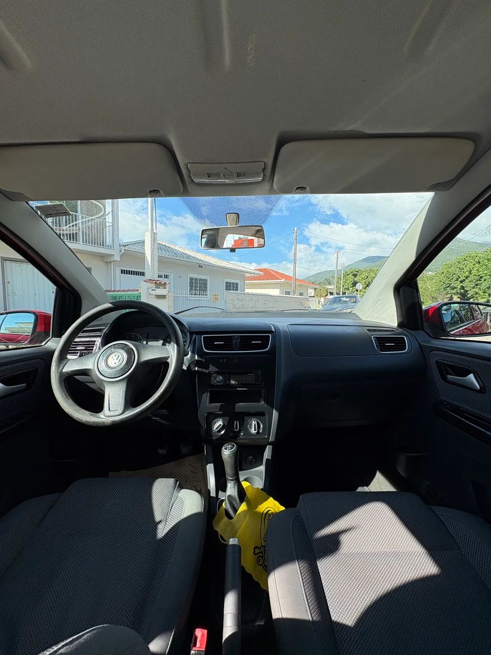 Volkswagen Fox 1.0 MI Total Flex 8V 5P 2012 - Foto 4