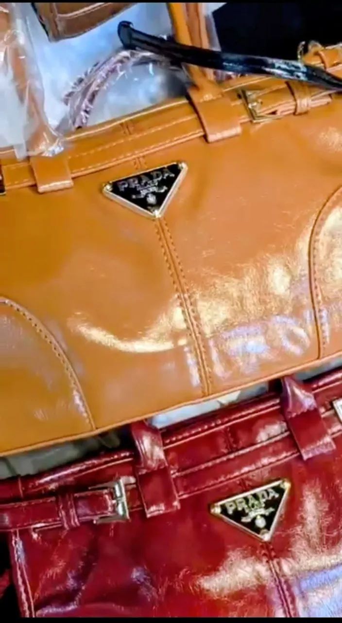 Bolsa Estilo Prada Bonnie mini Linha Importada  - Foto 5
