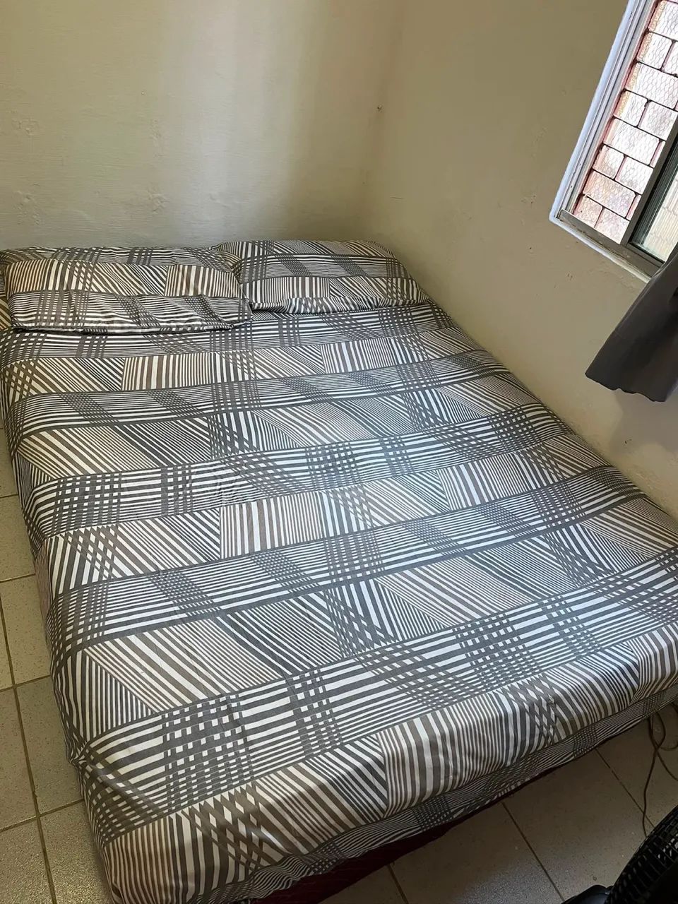 Cama de casal tamanho queen + base  - Foto 2