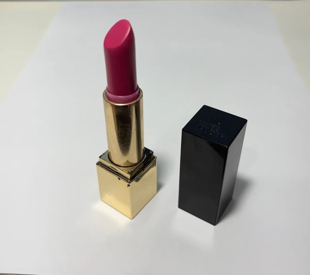Batom Estée Lauder