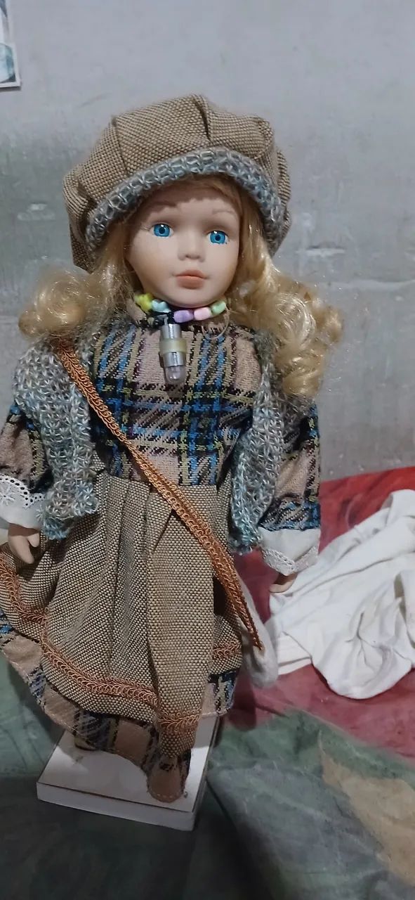 Boneca de porcelana  - Foto 2