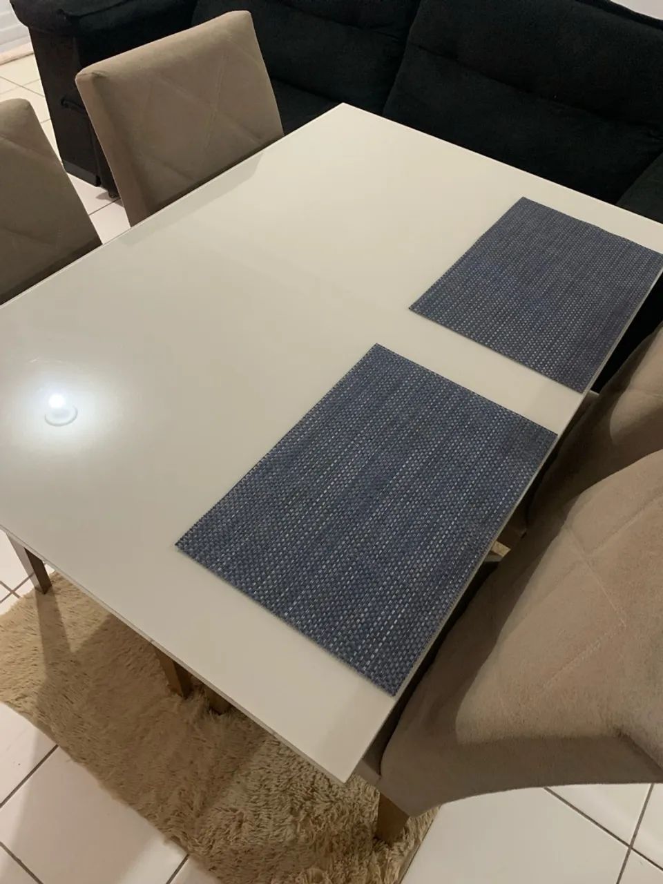 Mesa de jantar com quatro cadeiras ótimo estado  - Foto 5