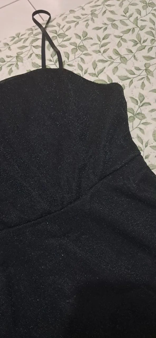 Vestido preto brilhoso - Foto 2