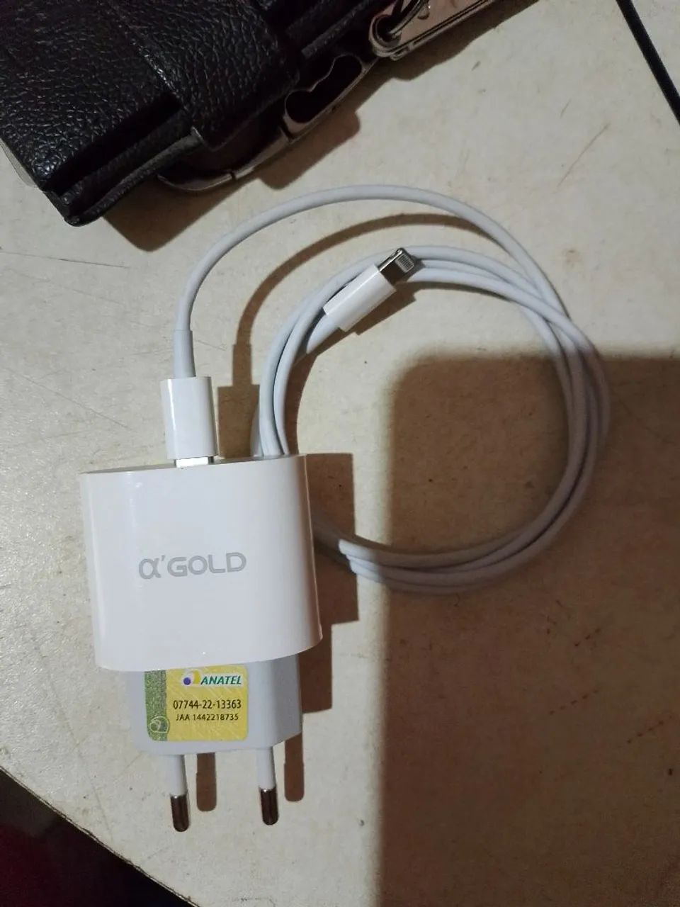 Carregador da Apple novo 