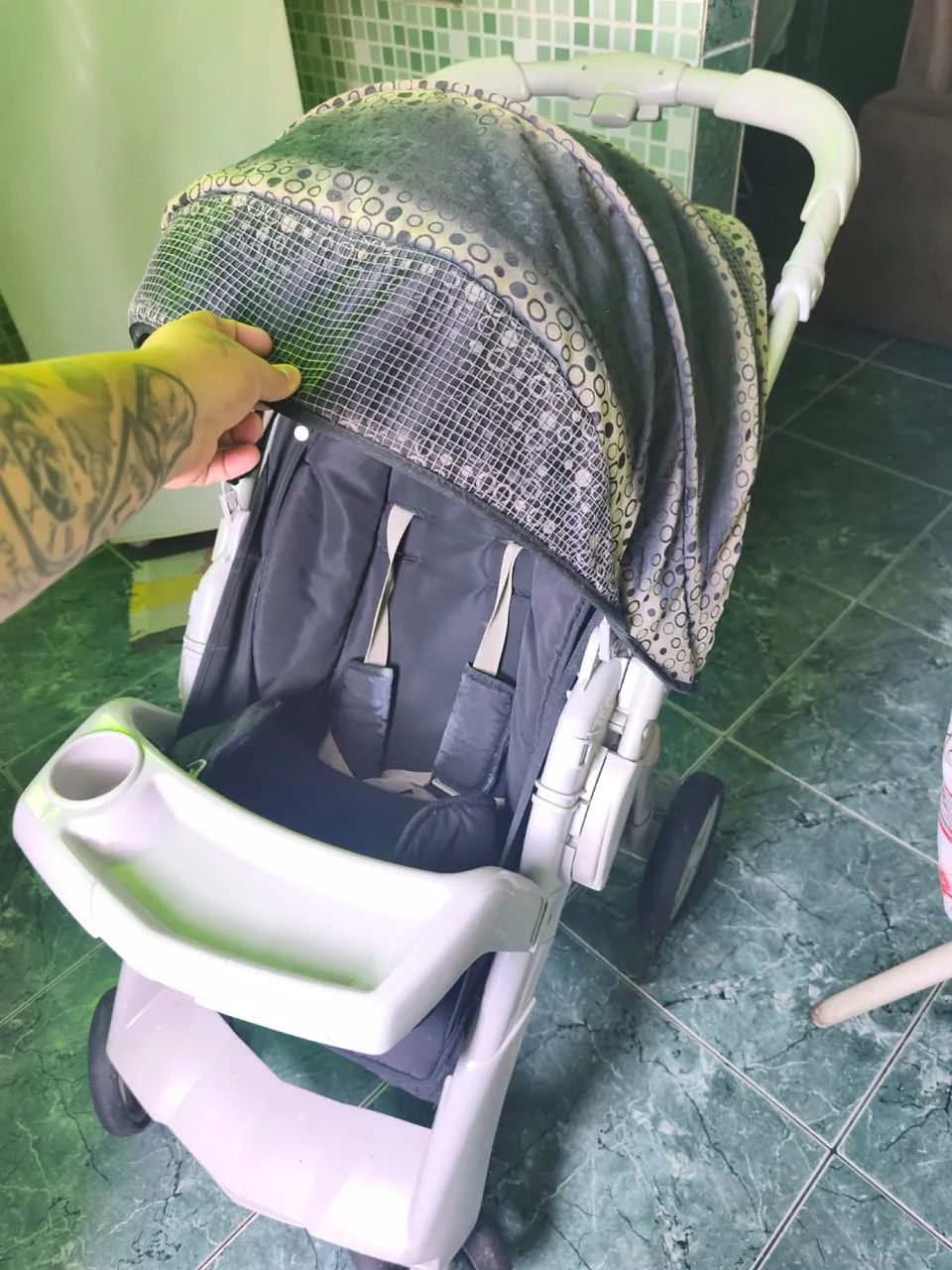 Carrinho de bebe gazeroni - Foto 3