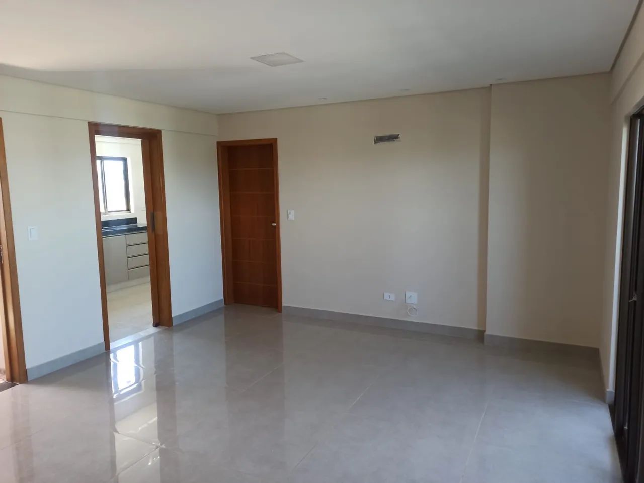 Alugo apartamento no centro - Res. Brzezinski  - Foto 3