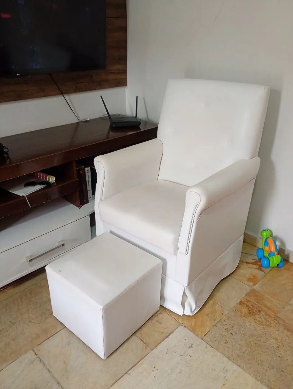 Poltrona com Balanço + Puff - Foto 2