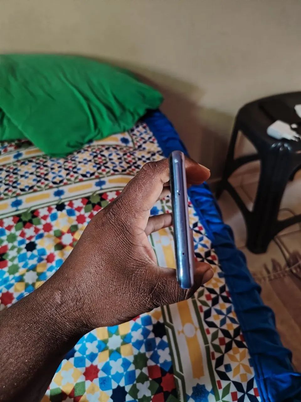 Vendo galaxy a72 celular funciona tudo. - Foto 5