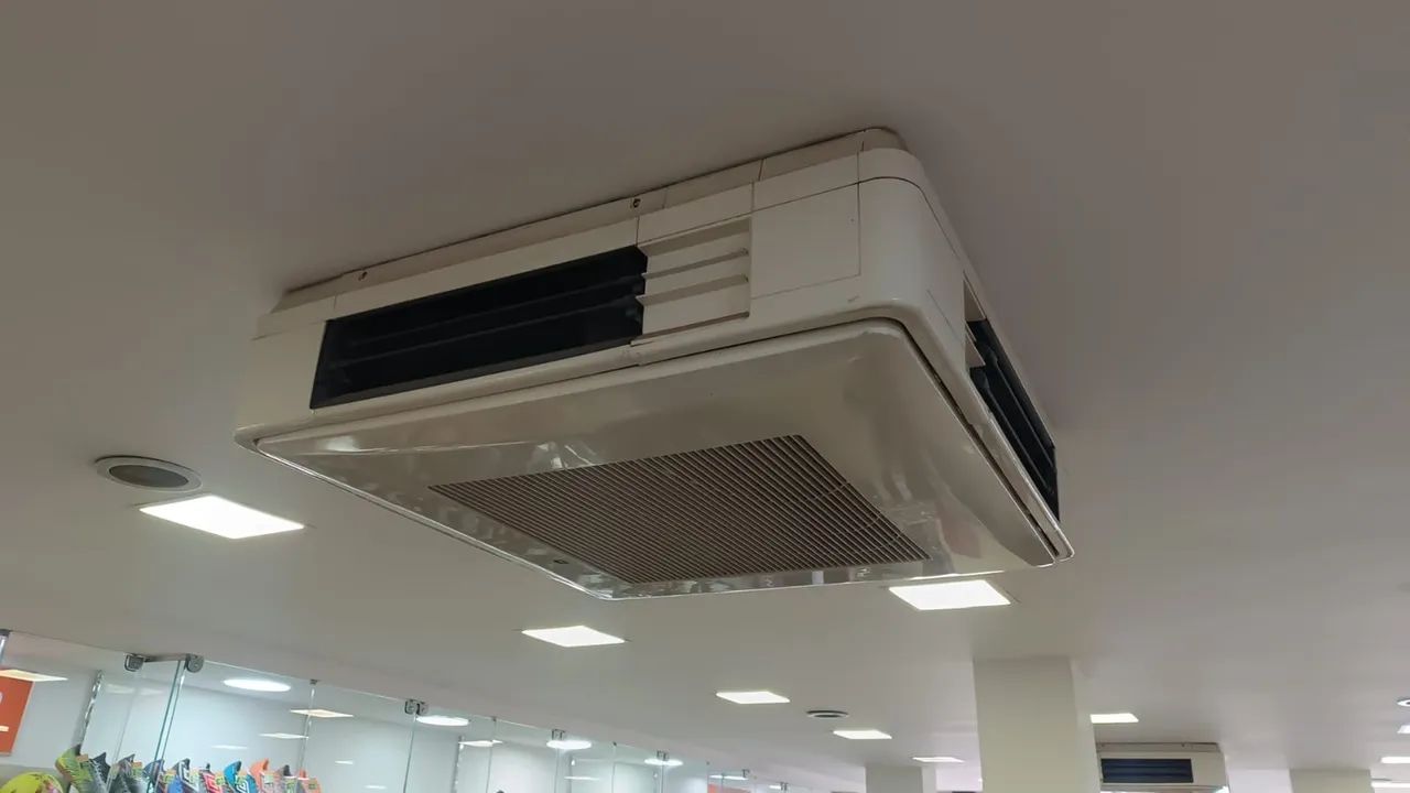 Vendo 1 ar-condicionado 60 mil BTUS cada 