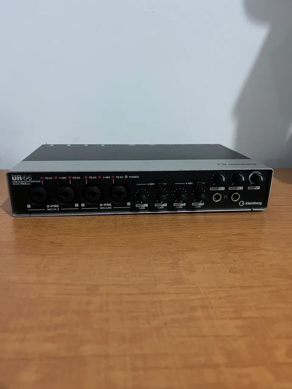 Interface de Áudio Steinberg UR44