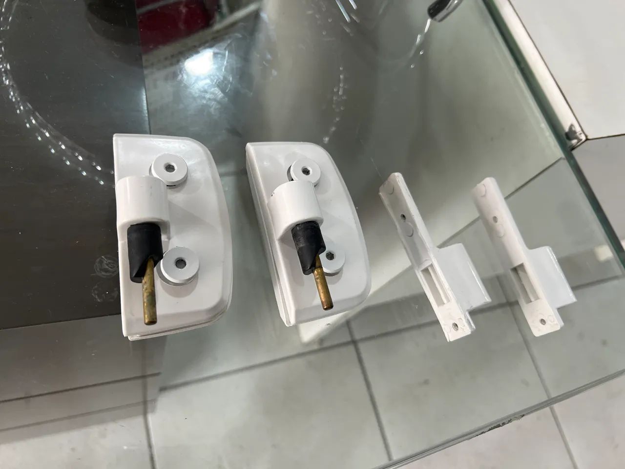 Para de dobradiças automáticas para box e portas - Foto 2