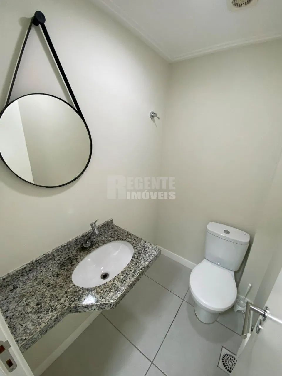 Excelente sala para locação no bairro Trindade! - Foto 4