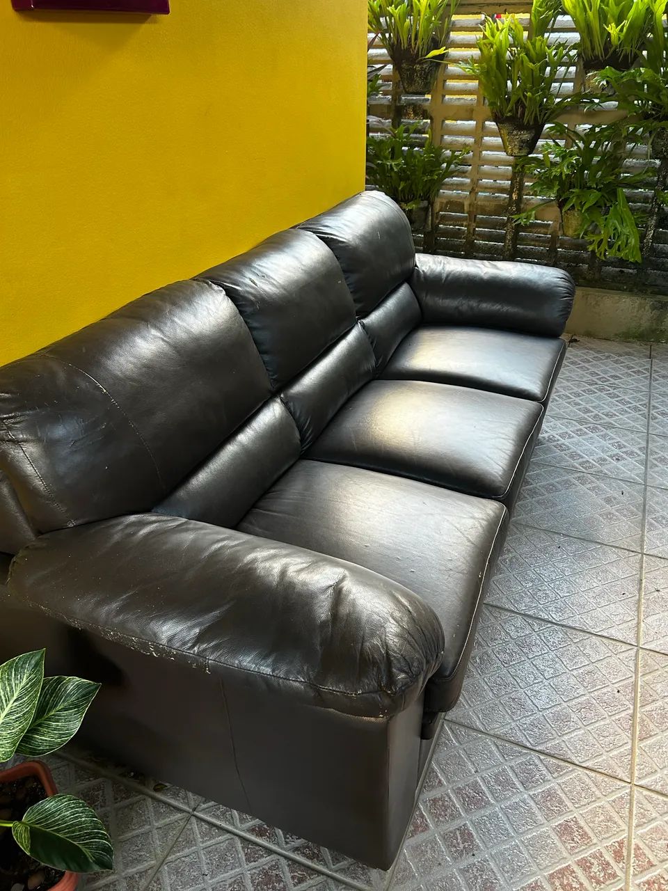 Conjunto de Sofás 3 e 2 Lugares em Courino Marrom - Foto 5