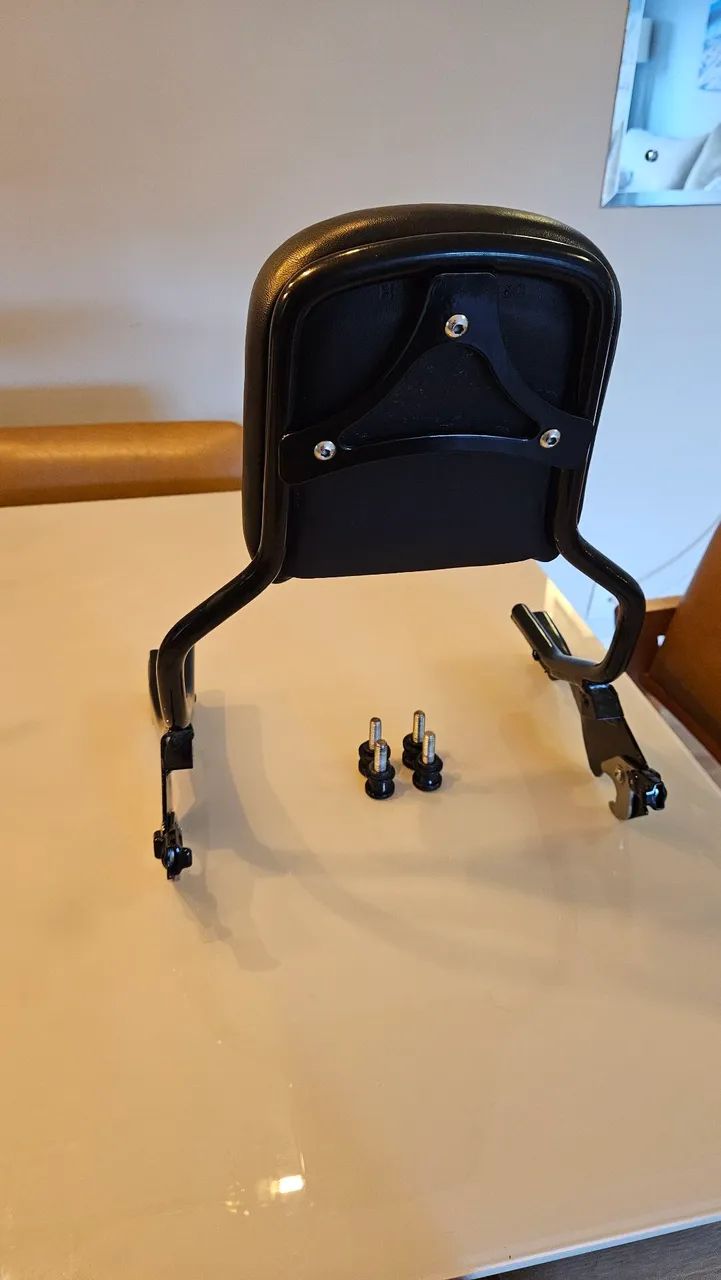 Sissy bar Removível Original Harley Davidson + Kit de Docking - Foto 3