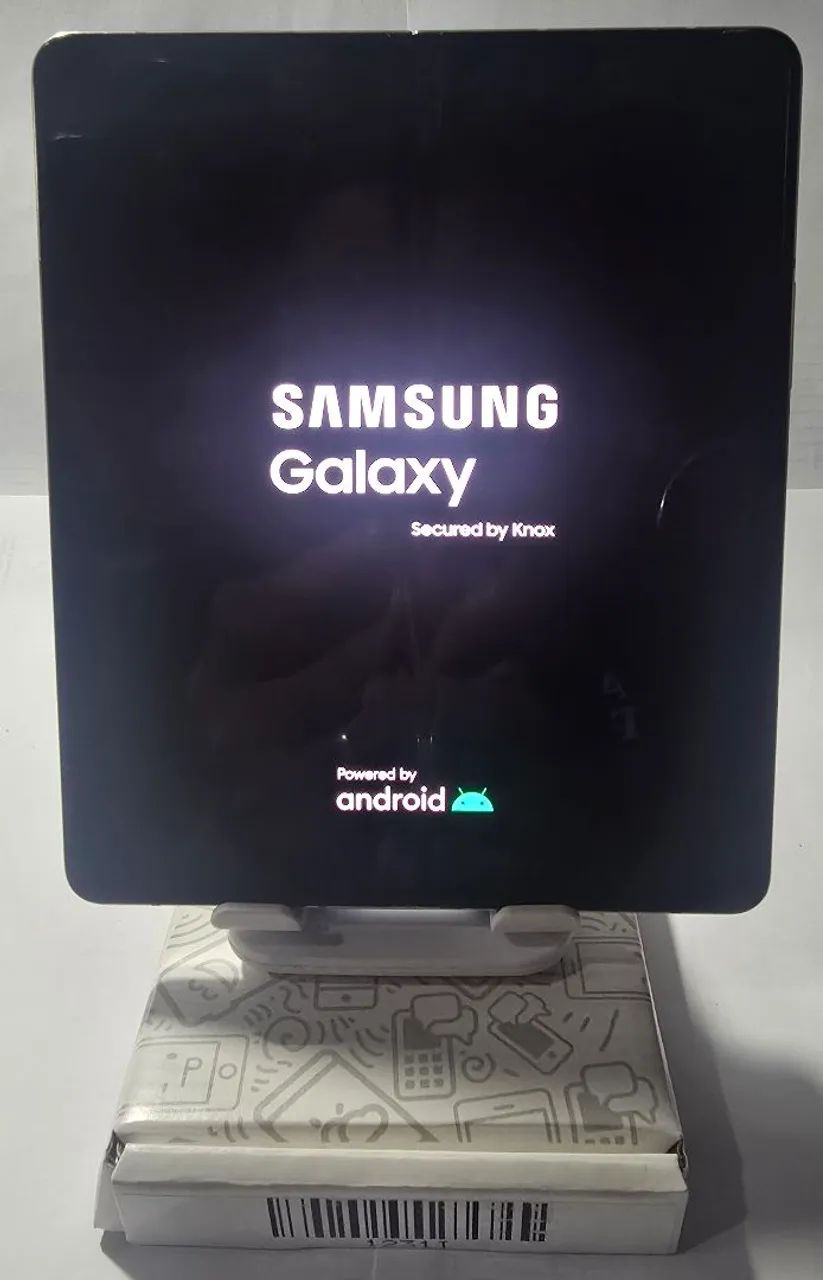 Samsung Galaxy Fold5 5G 1tb 12gb ram processador octacore  - Foto 5