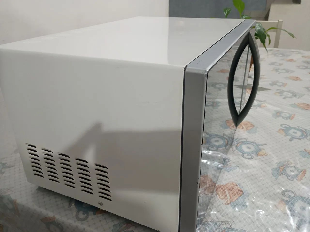 Microondas 30 litros  - Foto 3