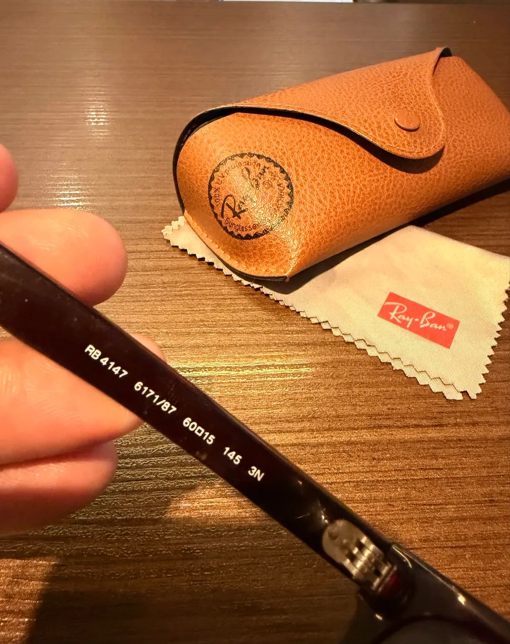 Óculos Ray-Ban RB4147 - Foto 2