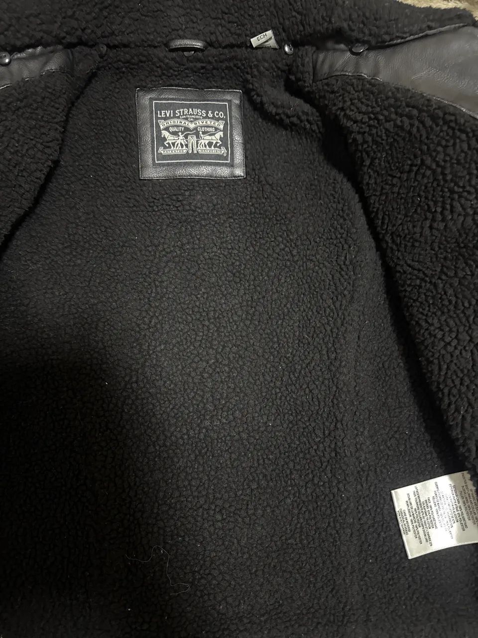 Jaqueta Trucker Levi's com Forro de Sherpa - Foto 3