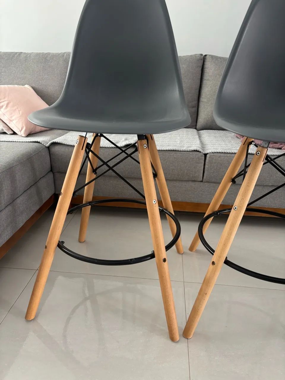 Dupla Banquetas Eames Eifell - Foto 3