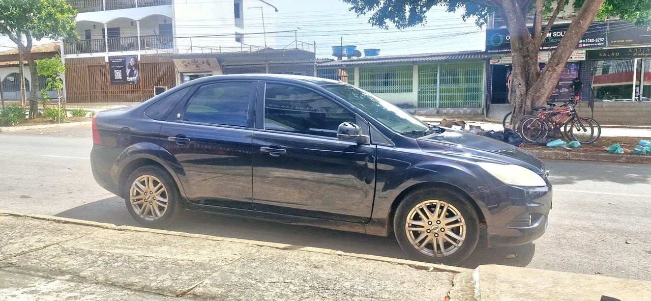 Ford Focus GHIA 2.0 16V 2011