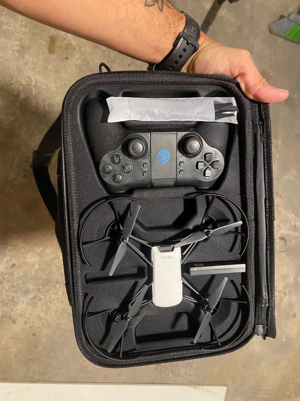 Drone Dji Tello + Controle Gamesir T1D - Foto 3