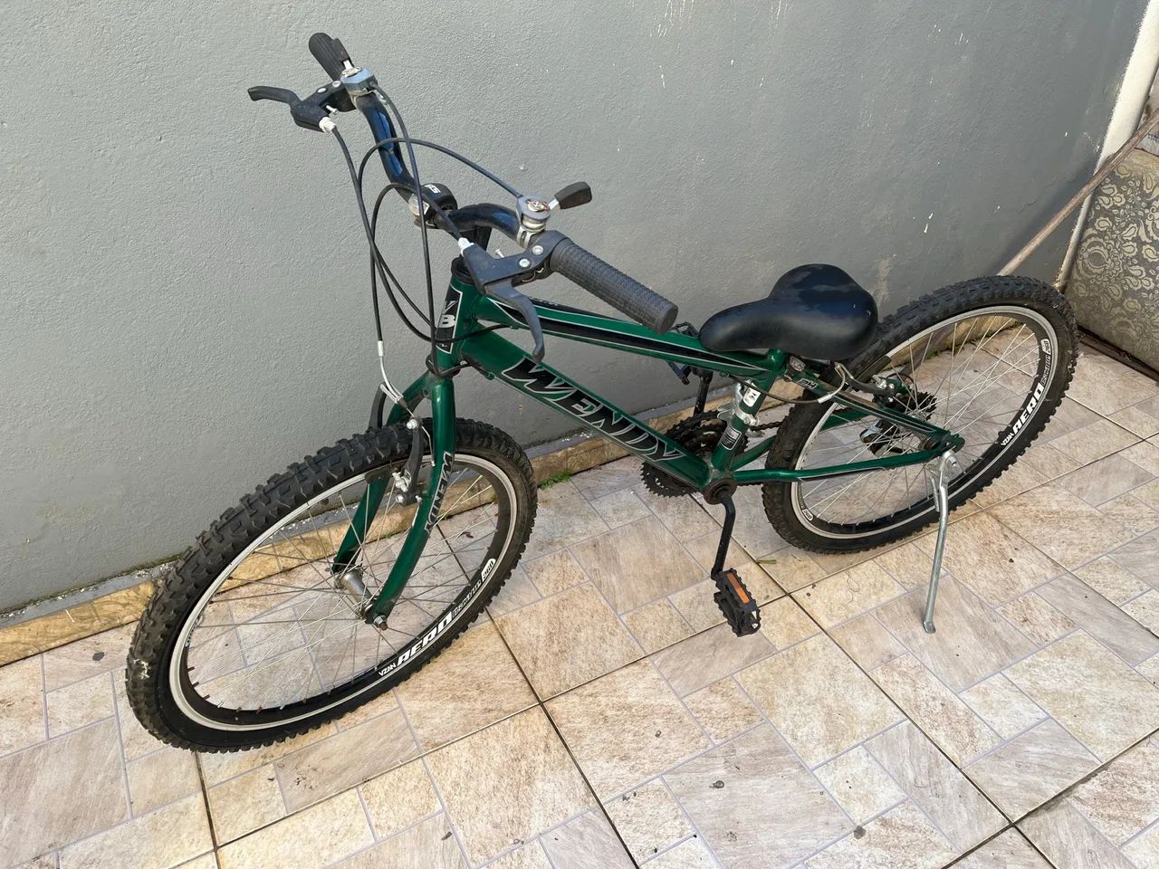 Bicicleta  Aro 24 seminovo 