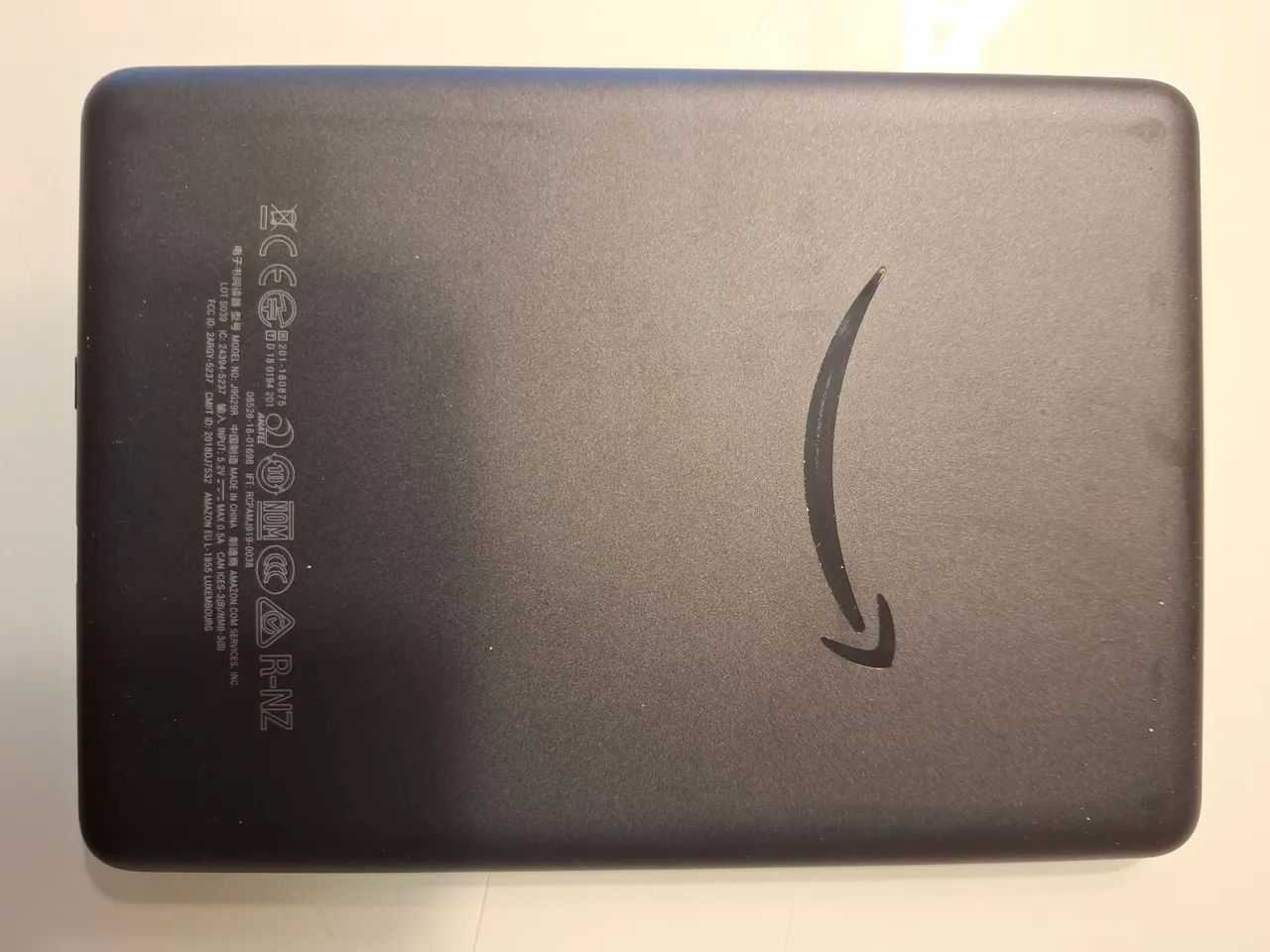 Kindle 10 com iluminação. Acompanha capa. - Foto 3