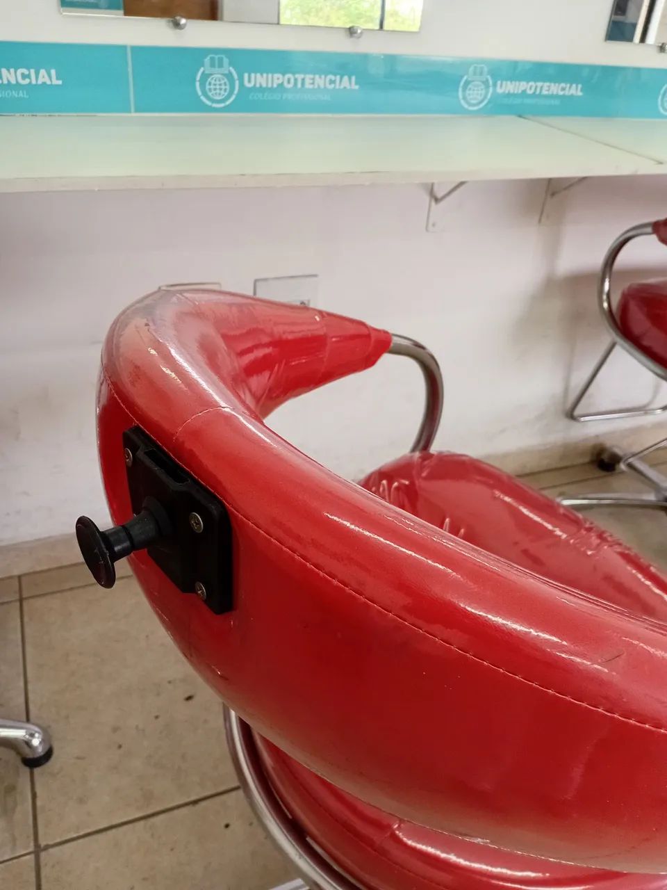 Cadeira cabeleireiro estética 6 unidades  - Foto 4