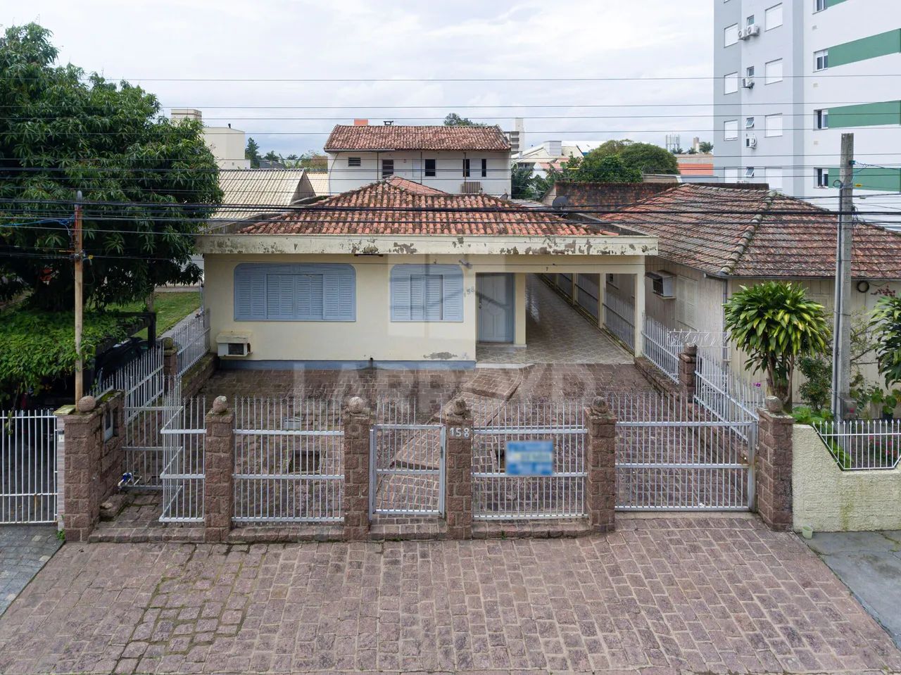 CASA Á VENDA PROXIMA AO COLÉGIO DEHON - Foto 2