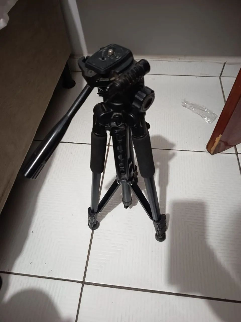 Projetor Mini e tripé  - Foto 5