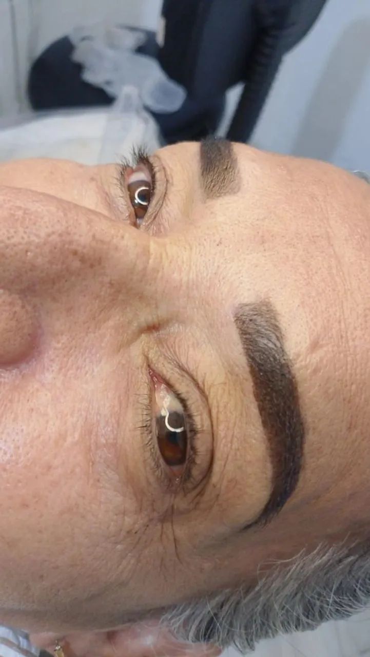 Sobrancelha com henna 