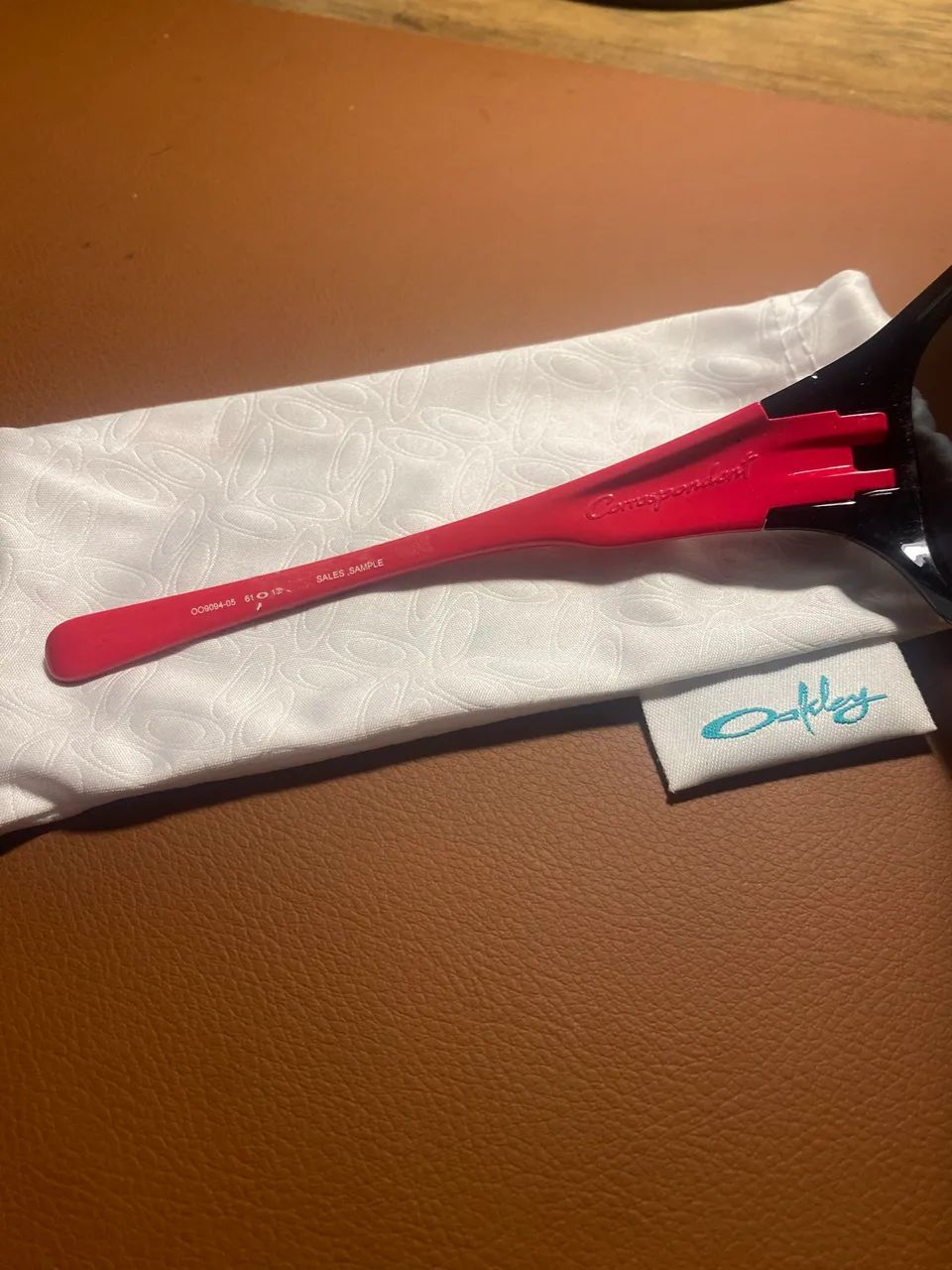 Óculos de Sol Oakley Corresponden