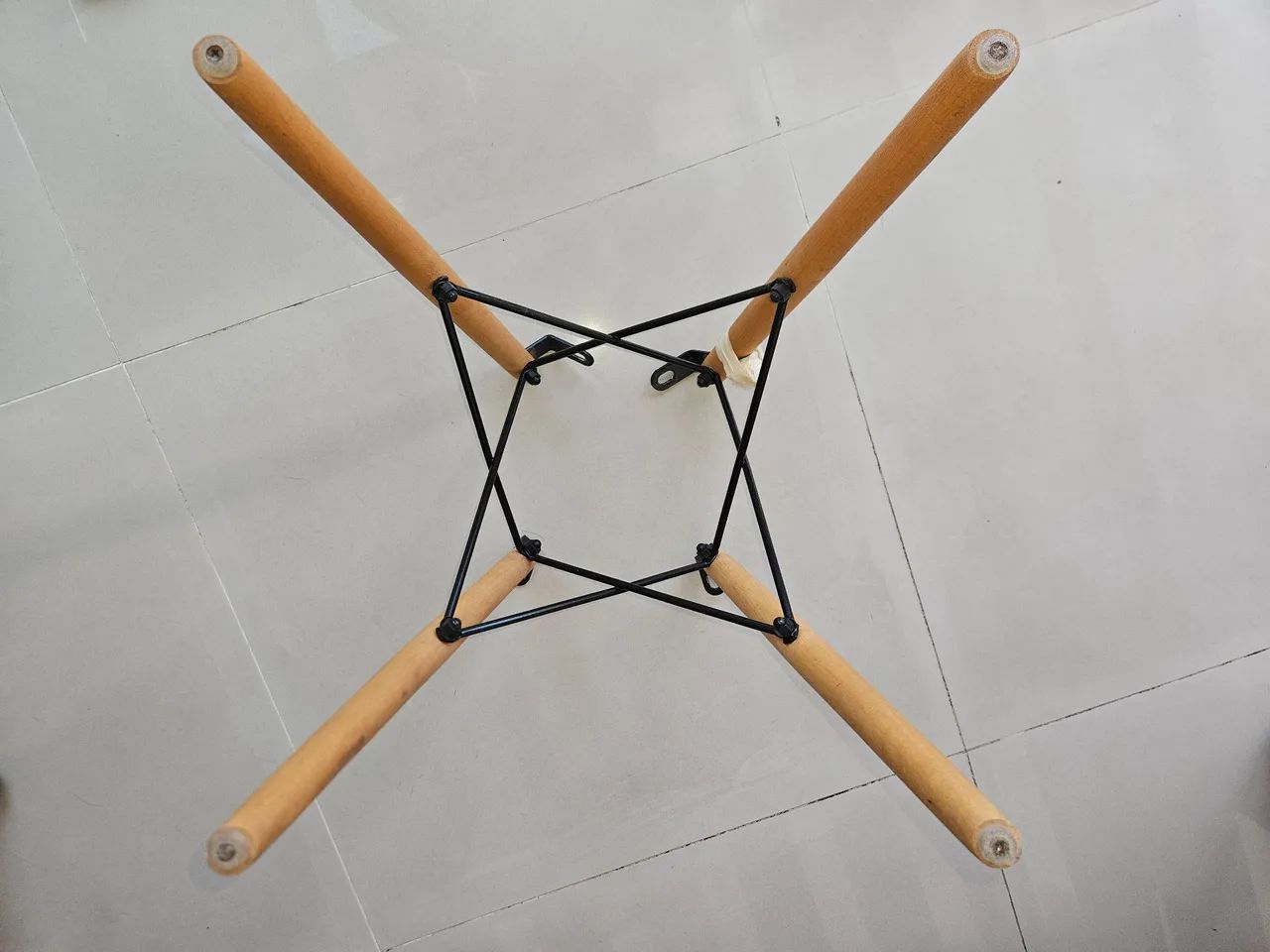 Pés (Base) Cadeira Charles Eames Eiffel - Foto 3