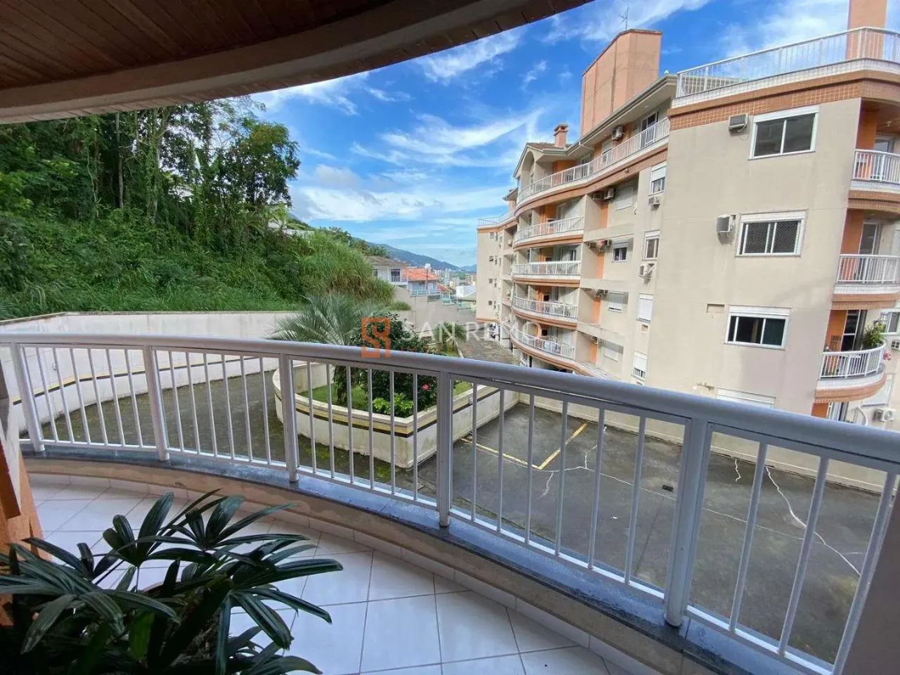 Saco dos Limões | Apartamento 2 quartos, sendo 1 suite - Foto 2