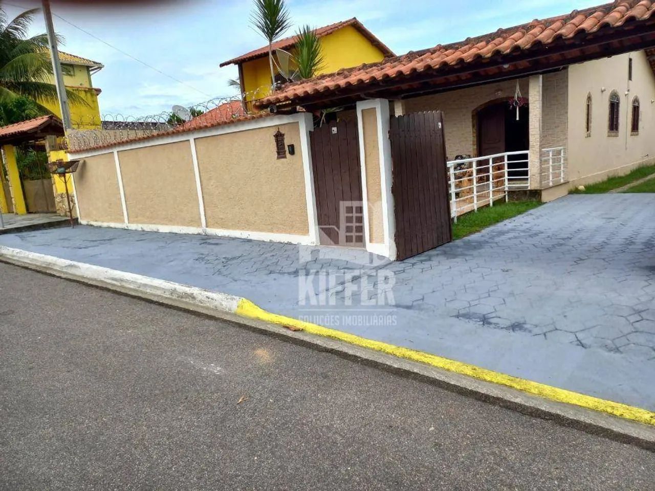 Casa com Varanda, 2 salas, 3quartos sendo 1 suíte Piscina e Churrasqueira - Foto 2