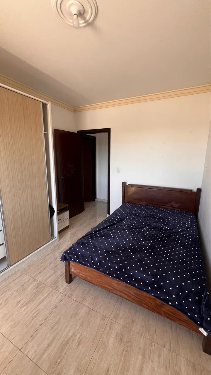 Procura-se colega de apartamento