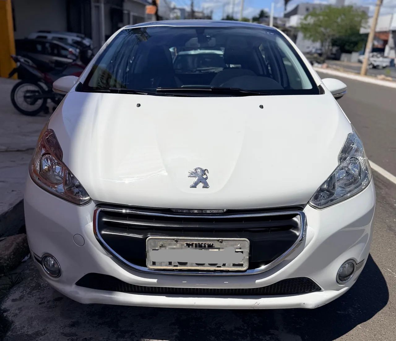 Peugeot 208 2015