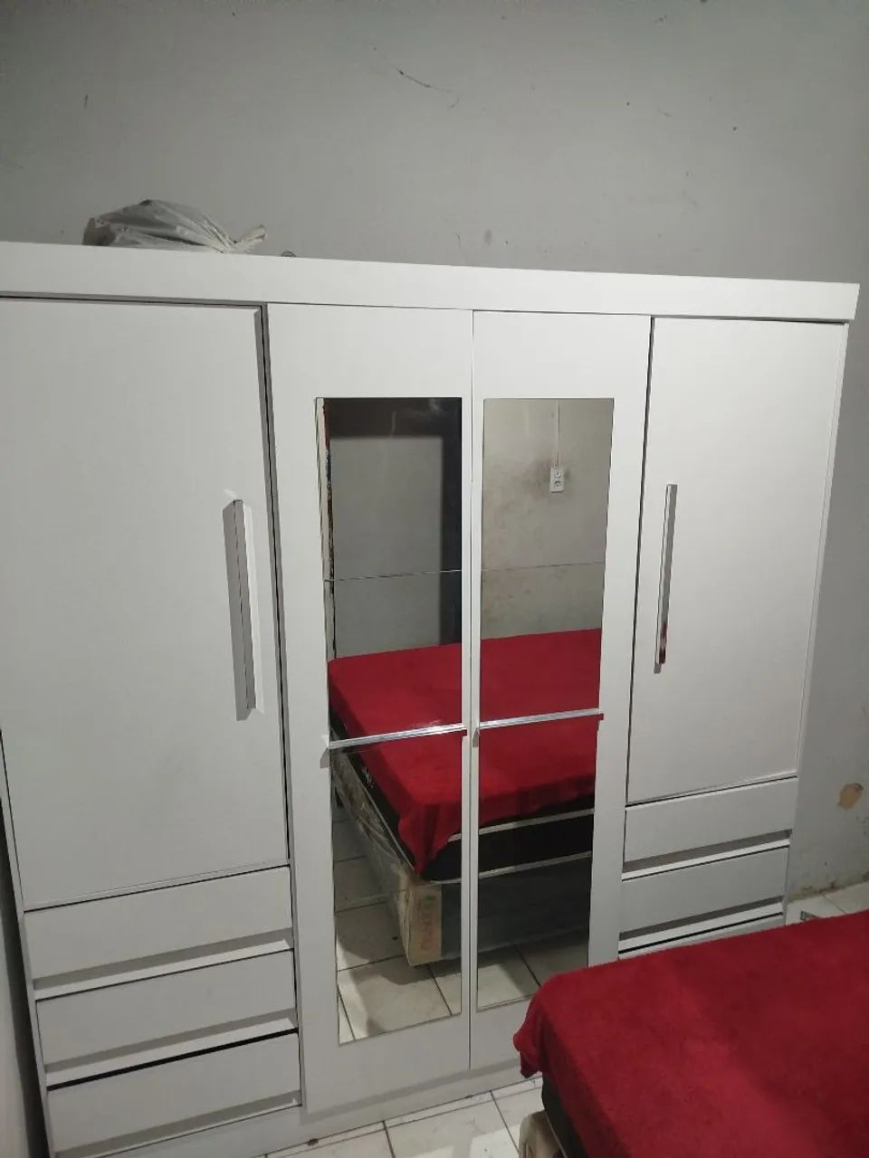 Guarda roupa de casal 