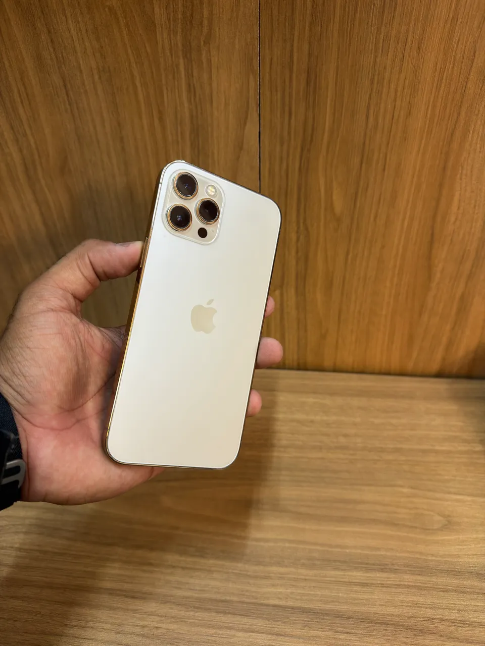 iphone 12 pro max gold 128gb - Celulares e Smartphones - Tatuapé
