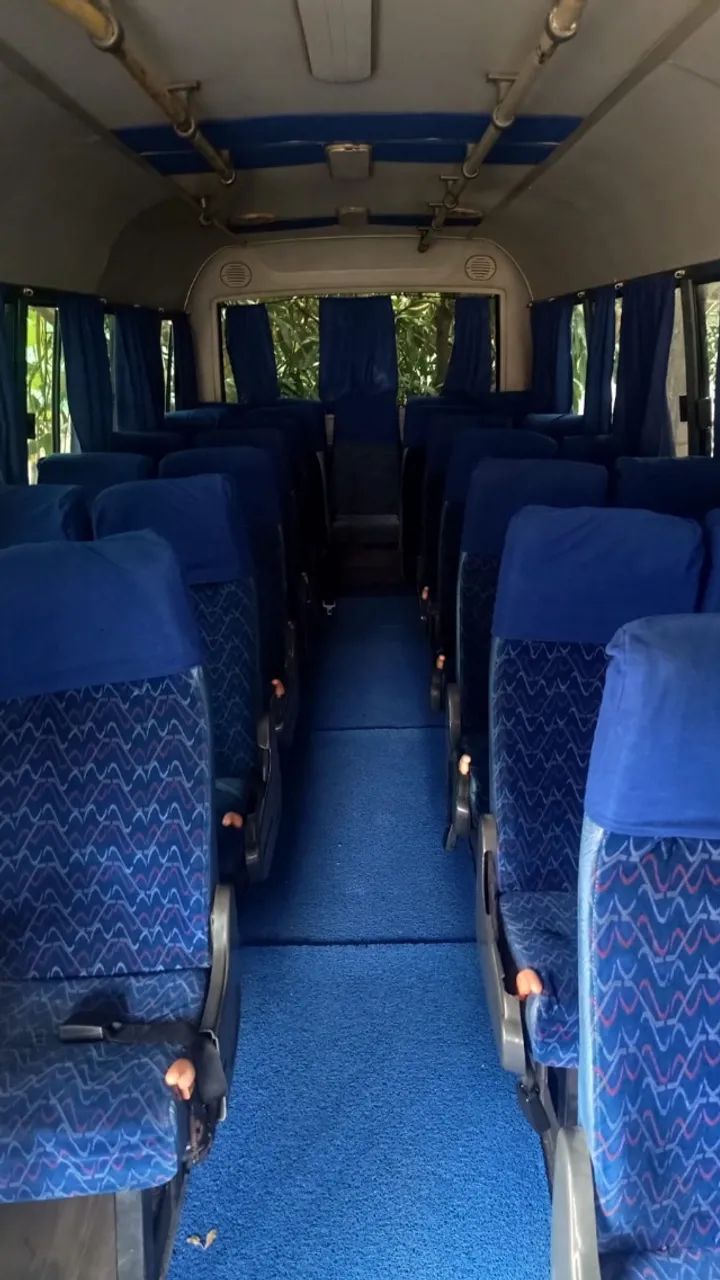 Vendo microônibus Volare W8 com 32 lugares  - Foto 5