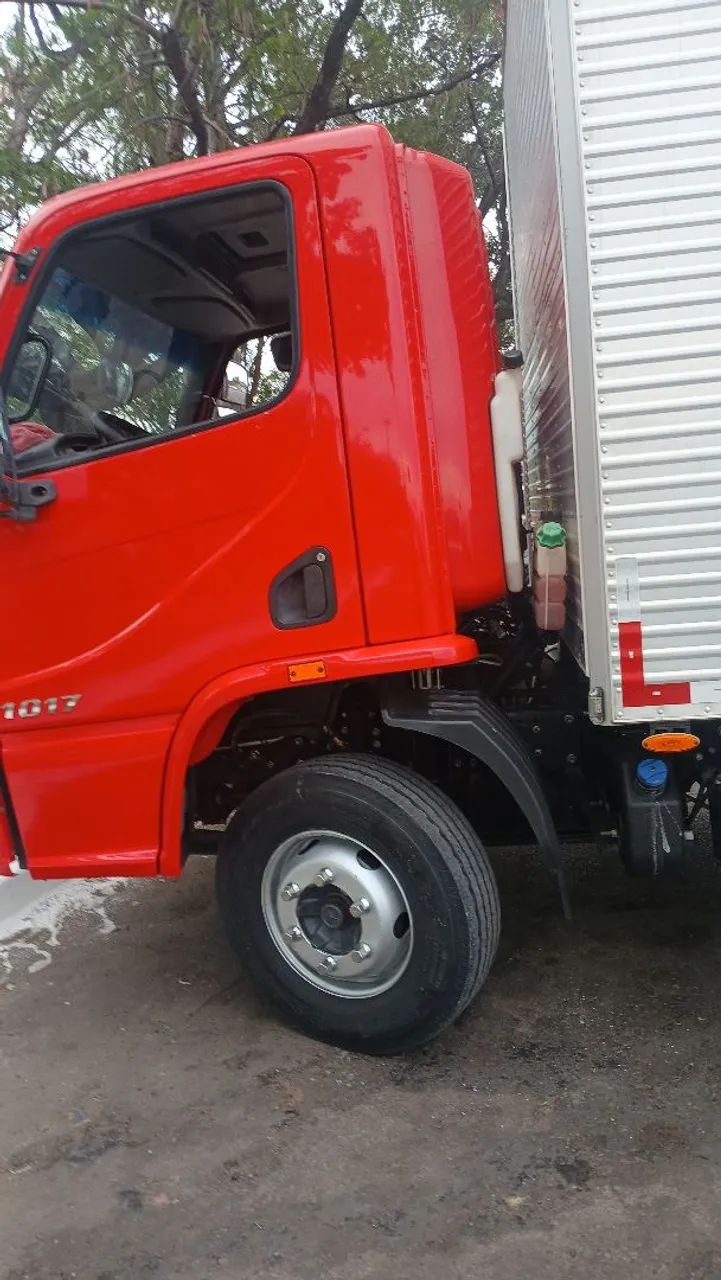 Caminhão ACCELO 1017 