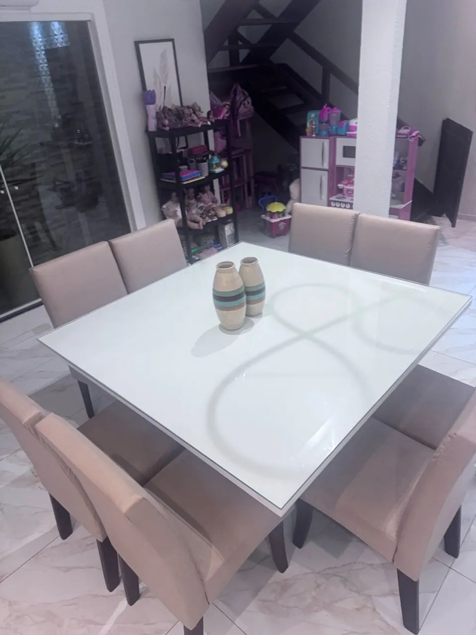Mesa de Jantar 8 cadeiras 