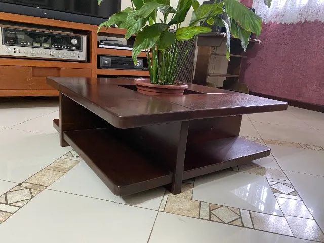 Mesa de Centro Embuia Maciça 79cm - Clássica - Excelente Estado - Foto 5