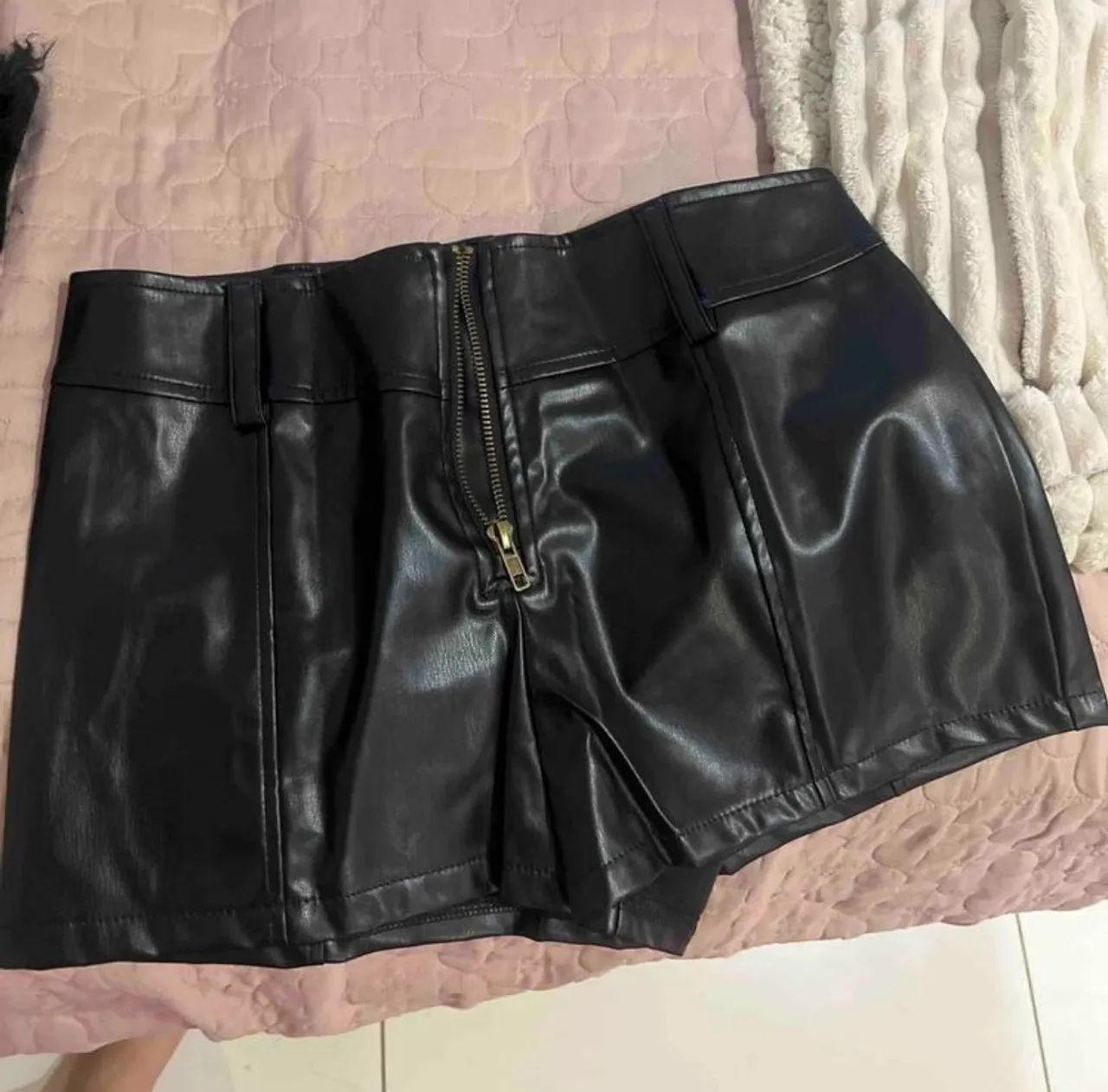Short de couro shein  - Foto 3
