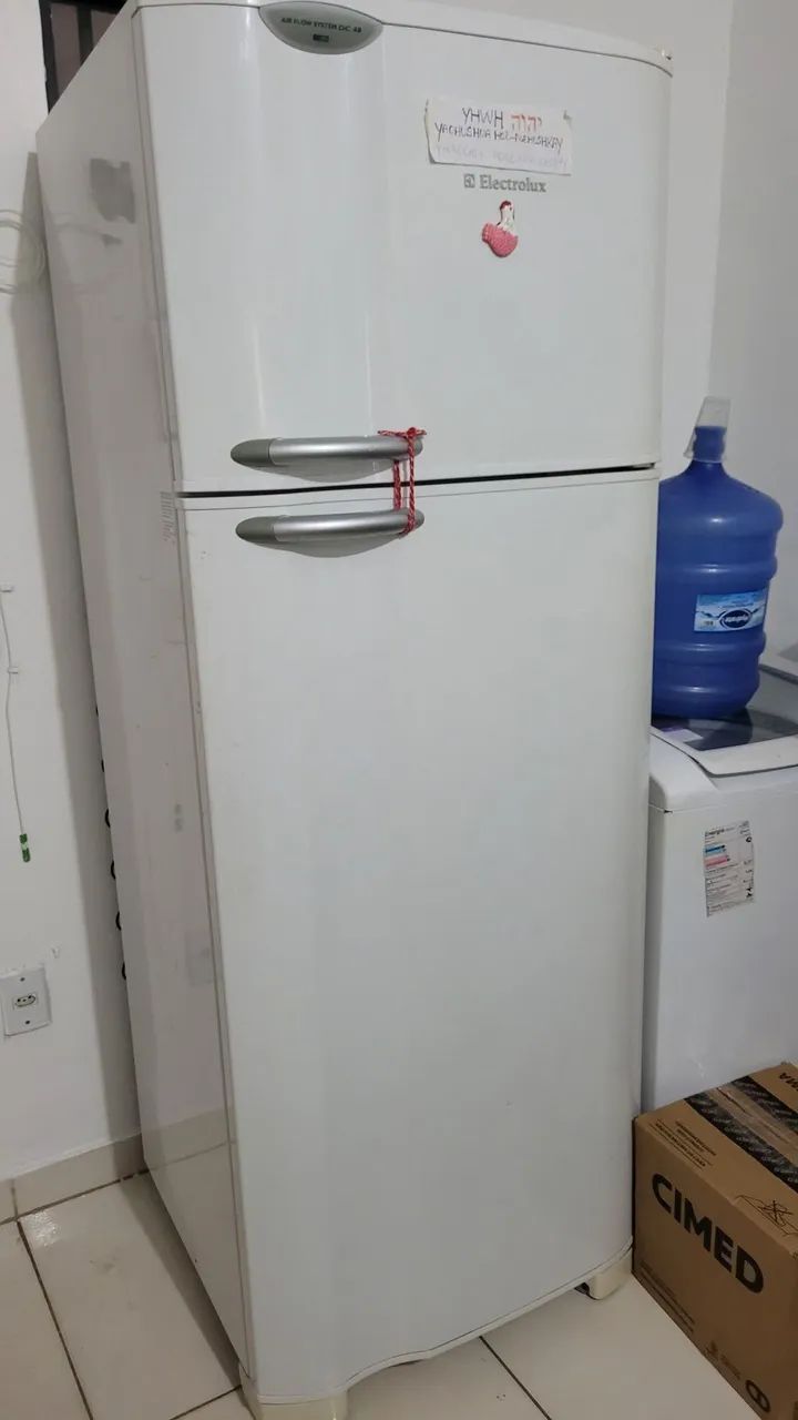 Geladeira Electrolux DC48