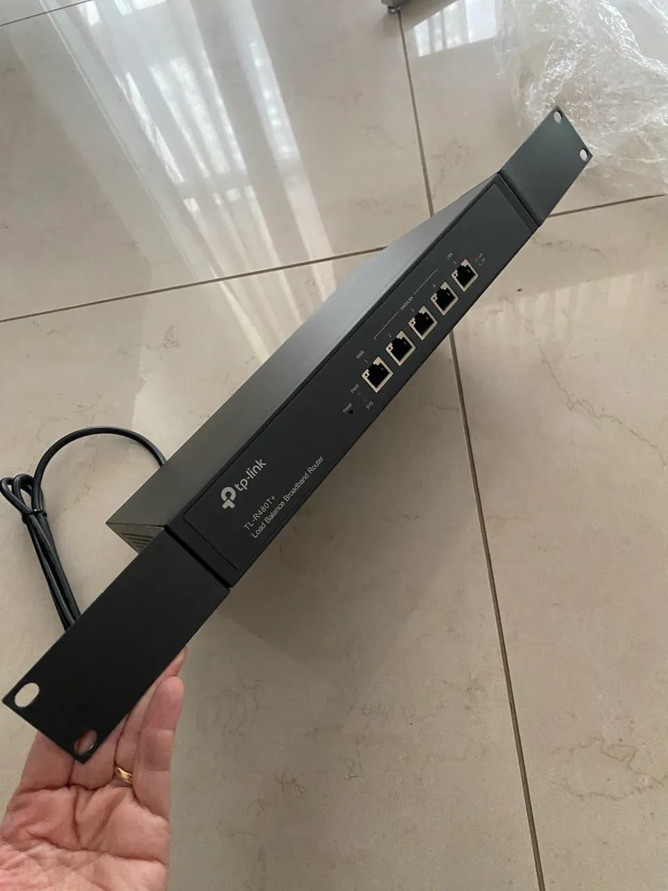 Kit Rede com 1 roteador e 2 Switch D-Link DES-1024D, usados - Foto 4