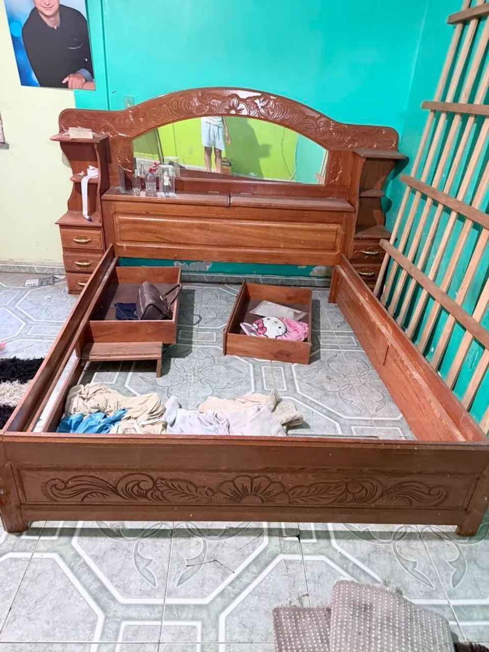 Vendo cama Queen madeira original  - Foto 5