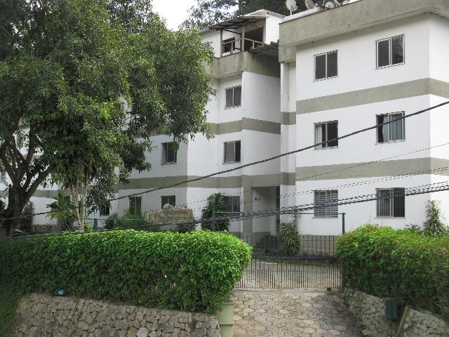 Aluga-se apartamento em Cascatinha